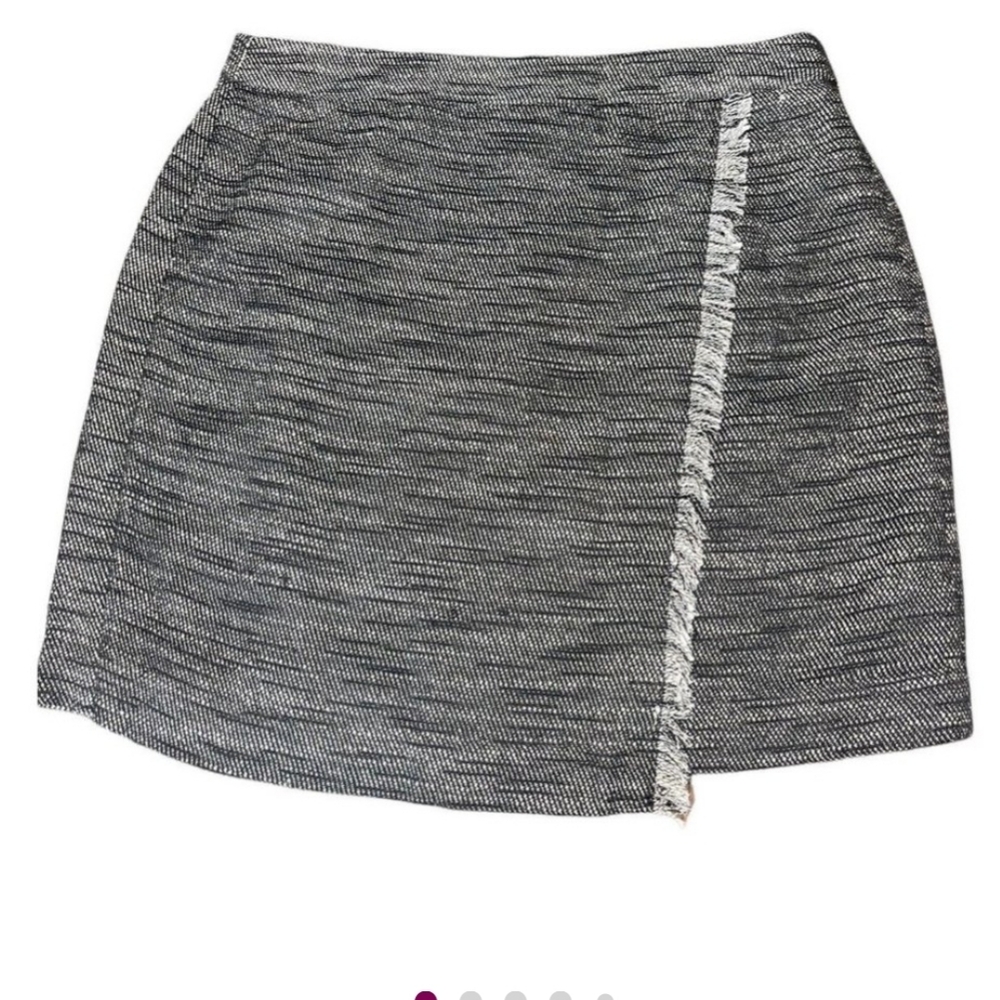 LOFT Women's Black and White Textured Fringe Skirt